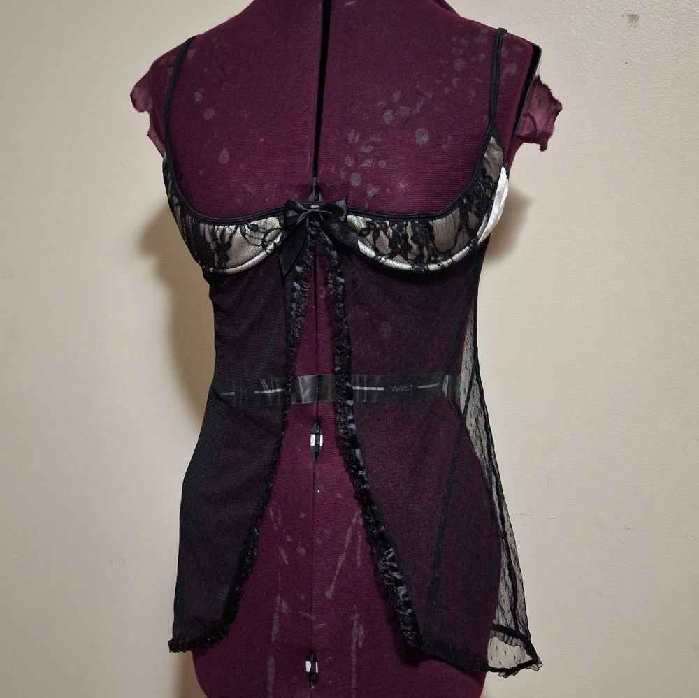 Dreamgirl Black and White  Cupless Lace negligee Size M